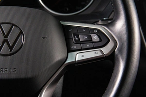 Внедорожник Volkswagen Tiguan 2021 года, 3979000 рублей, Сургут