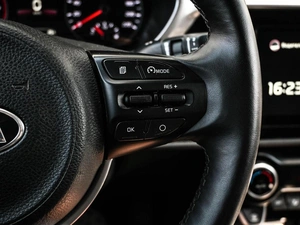 Седан Kia Rio 2021 года, 1799000 рублей, Кирилловка