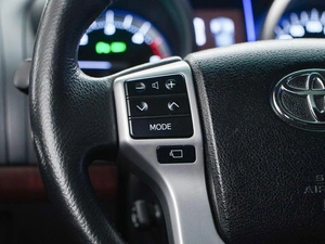 Внедорожник Toyota Land Cruiser Prado 2016 года, 3799999 рублей, Москва