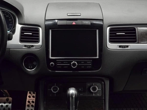 Внедорожник Volkswagen Touareg 2012 года, 1990000 рублей, Красноярск