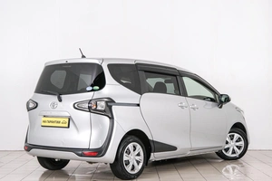 Минивэн Toyota Sienta 2019 года, 1329000 рублей, Красноярск