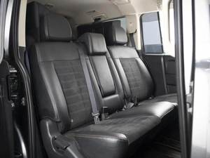 Минивэн Mitsubishi Delica D5 2018 года, 3000000 рублей, Омск