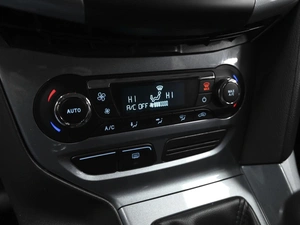 Хетчбэк Ford Focus 2013 года, 869000 рублей, Ставрополь