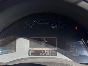 Хетчбэк Nissan Leaf 2016 года, 859000 рублей, Ижевск