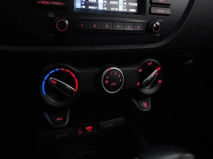 Хетчбэк Kia Rio X-Line 2020 года, 1299325 рублей, Москва