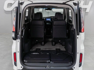 Минивэн Honda Stepwgn 2017 года, 2299000 рублей, Тюмень