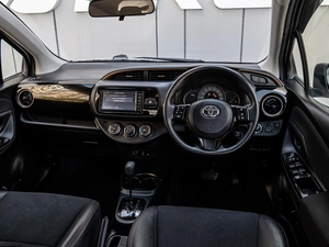 Хетчбэк Toyota Vitz 2019 года, 998000 рублей, Краснодар