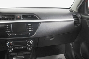 Хетчбэк Kia Rio X-Line 2019 года, 1589000 рублей, Кемерово