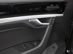 Внедорожник Volkswagen Touareg 2021 года, 6900000 рублей, Омск