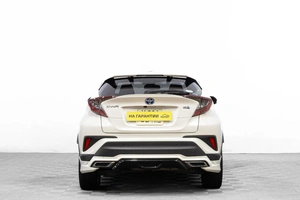 Внедорожник Toyota C-HR 2019 года, 1899000 рублей, Барнаул