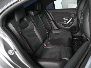 Седан Mercedes-benz CLA-класс 2019 года, 2835000 рублей, Ростов-на-Дону
