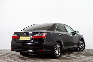 Седан Toyota Camry 2016 года, 2499000 рублей, Сургут