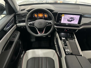 Внедорожник Volkswagen Teramont 2025 года, 5299000 рублей, Новосибирск