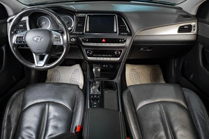 Седан Hyundai Sonata 2018 года, 1939000 рублей, Тюмень