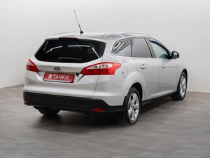 Универсал Ford Focus 2012 года, 920000 рублей, Красноярск