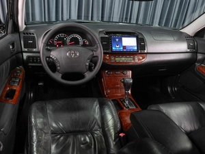 Седан Toyota Camry 2005 года, 899000 рублей, Тюмень