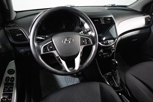Седан Hyundai Solaris 2016 года, 1269000 рублей, Сургут