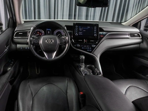 Седан Toyota Camry 2021 года, 3199000 рублей, Тюмень