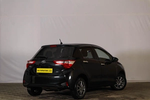 Хетчбэк Toyota Vitz 2019 года, 1469000 рублей, Тюмень