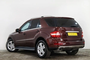 Внедорожник Mercedes-benz M-класс 2009 года, 1919000 рублей, Сургут