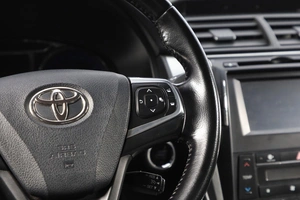 Седан Toyota Camry 2015 года, 2149000 рублей, Новосибирск