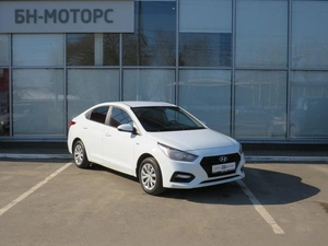 Седан Hyundai Solaris 2019 года, 1295000 рублей, Брянск