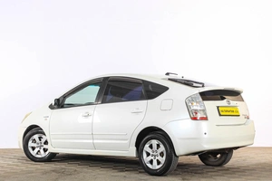 Лифтбек Toyota Prius 2008 года, 679000 рублей, Тюмень