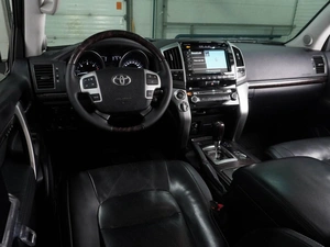 Внедорожник Toyota Land Cruiser 2015 года, 4289000 рублей, Воронеж