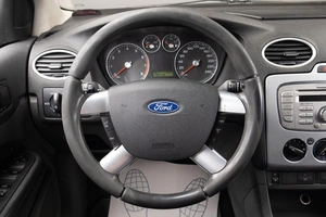 Седан Ford Focus 2005 года, 349000 рублей, Оренбург