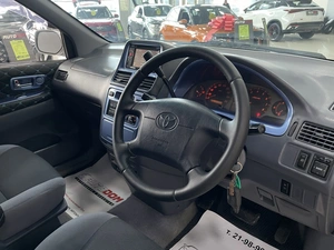 Минивэн Toyota Ipsum 2000 года, 597000 рублей, Солонцы