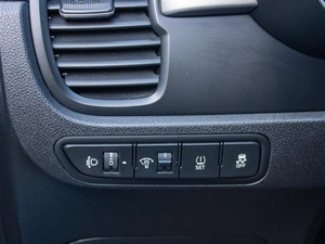 Седан Kia Rio 2020 года, 1599000 рублей, Петрозаводск