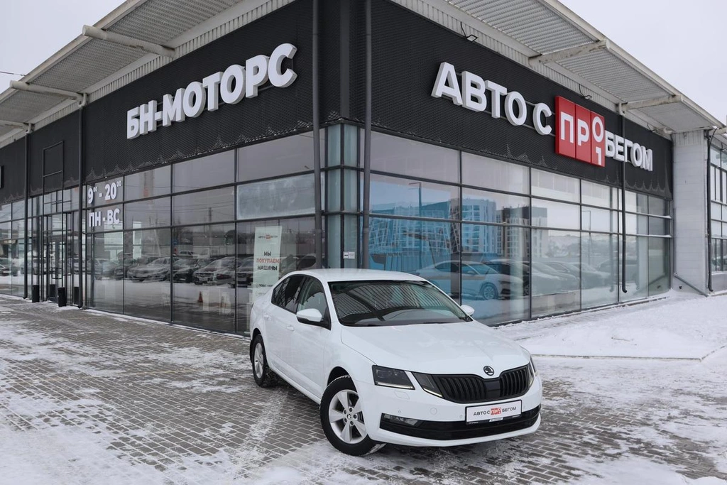 Хэтчбек Skoda Octavia 2017 года, 2020000 рублей, Мирное