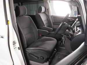 Минивэн Toyota Alphard 2005 года, 2015000 рублей, Красный Пахарь