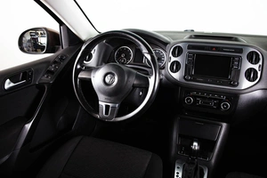 Внедорожник Volkswagen Tiguan 2015 года, 1599000 рублей, Пермь
