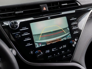 Седан Toyota Camry 2019 года, 2999000 рублей, Тюмень