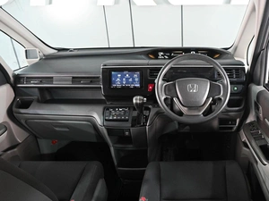 Минивэн Honda Stepwgn 2018 года, 1899000 рублей, Ростов-на-Дону
