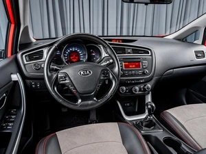 Хетчбэк Kia Ceed 2016 года, 1020000 рублей, Тюмень