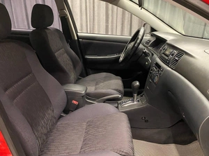 Хетчбэк Toyota Corolla 2003 года, 535000 рублей, Красноярск