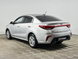 Седан Kia Rio 2018 года, 1398900 рублей, Казань