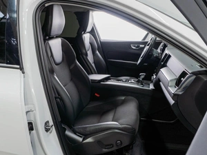 Внедорожник Volvo XC60 2020 года, 4459000 рублей, Тюмень