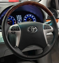 Седан Toyota Premio 2013 года, 1557000 рублей, Красноярск