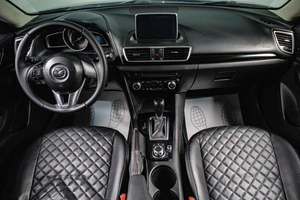 Седан Mazda 3 2013 года, 1109000 рублей, Сургут