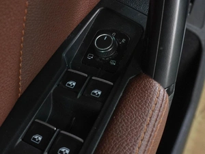 Внедорожник Volkswagen Tiguan 2017 года, 2349000 рублей, Воронеж