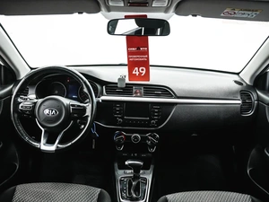 Седан Kia Rio 2019 года, 1350000 рублей, Красноярск