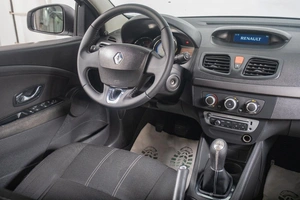 Седан Renault Fluence 2015 года, 899000 рублей, Томск