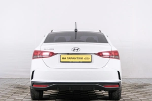 Седан Hyundai Solaris 2021 года, 1659000 рублей, Красноярск