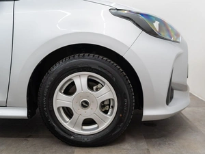 Хетчбэк Toyota Yaris 2020 года, 1280000 рублей, Красноярск