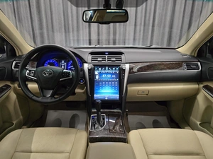 Седан Toyota Camry 2017 года, 1729412 рублей, Красноярск