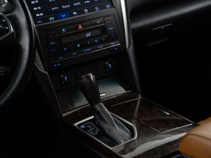 Седан Toyota Camry 2017 года, 1900046 рублей, Москва