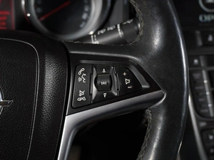 Хетчбэк Opel Astra 2013 года, 990999 рублей, Тверь